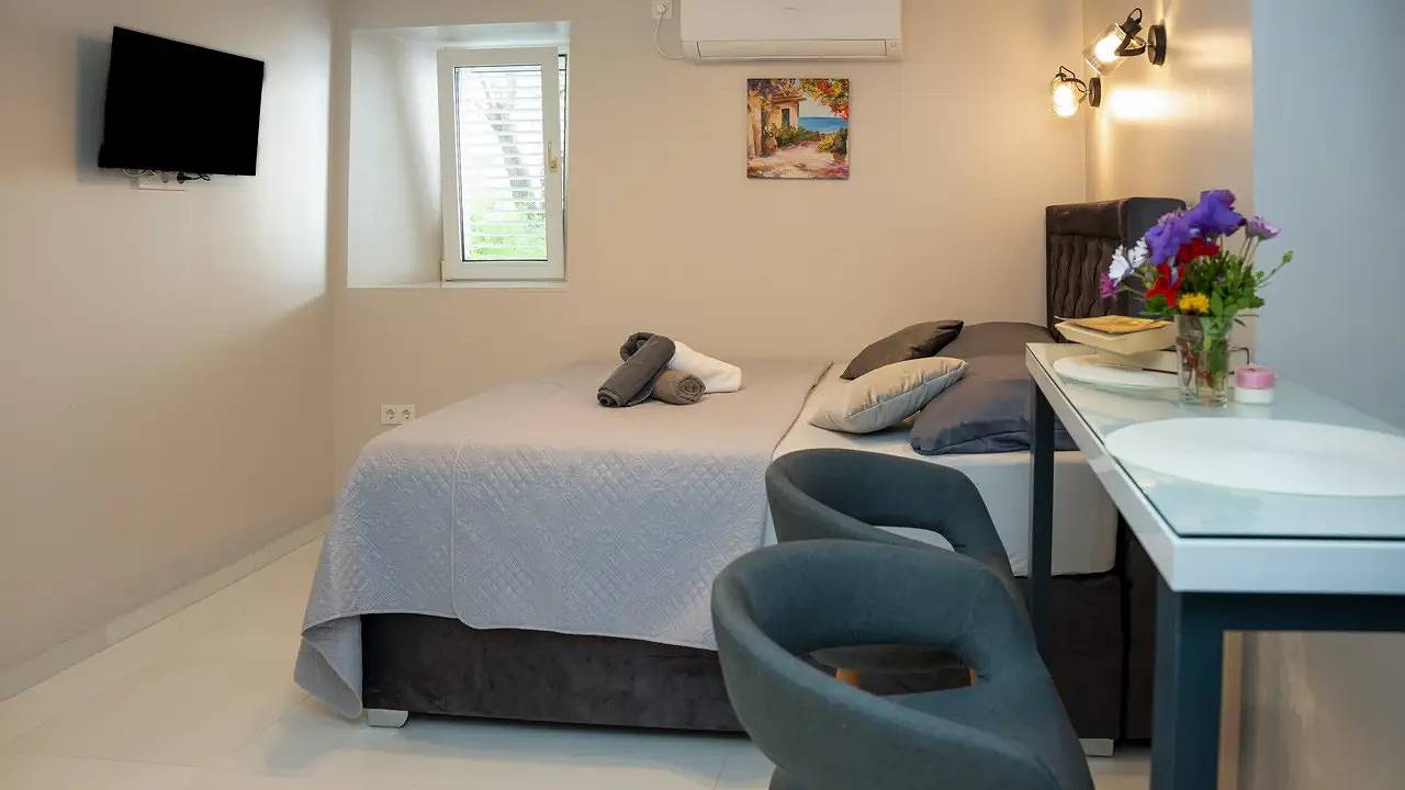Ganzes Studio, Studio für 2 Personen (22 m²) in Poljana in Poljana, Insel Ugljan