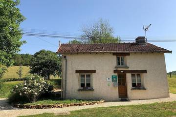 Gîte pour 4 personnes, avec jardin dans Orbigny-au-Val
