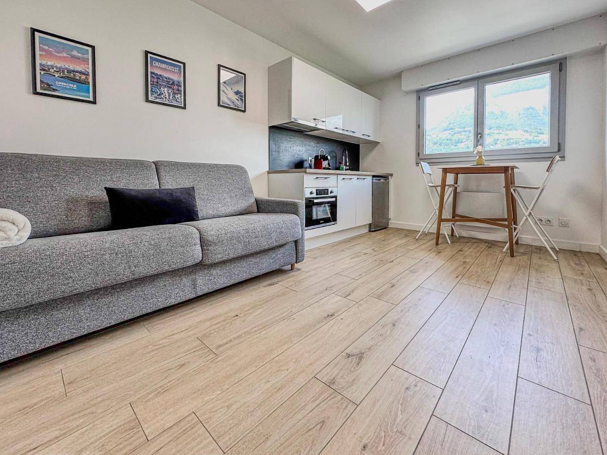 Appartement entier, One-Bedroom Apartment in Meylan, Isère