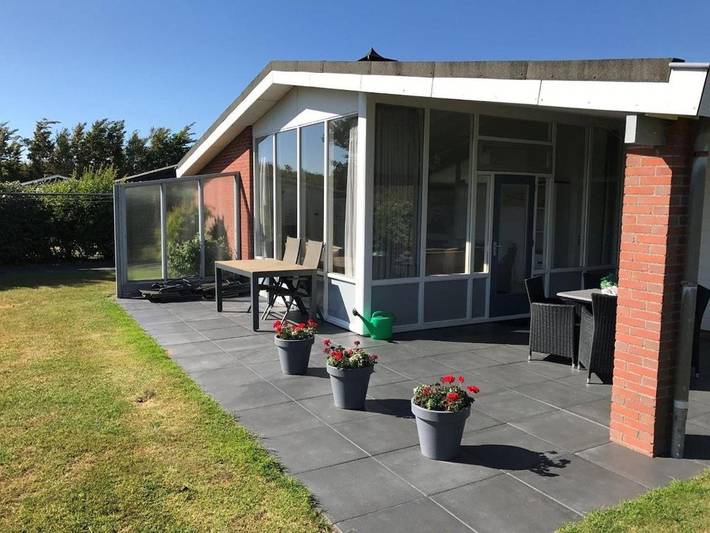 Ferienhaus für 6 Personen, mit Terrasse und Garten in Westkapelle