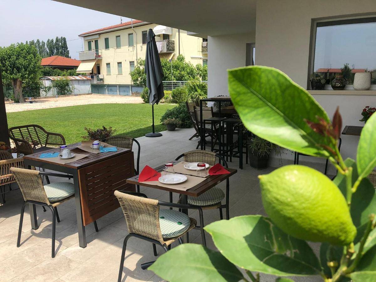 I Broletti del Garda in Lazise, Gardasee-Berge