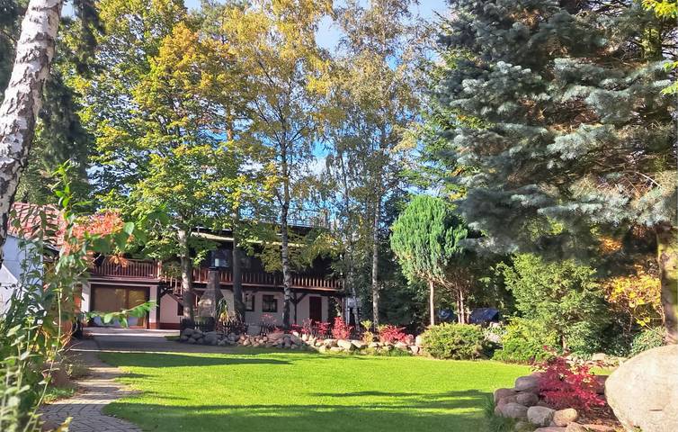 Ferienhaus für 10 Personen, mit Seeblick und Garten - 1