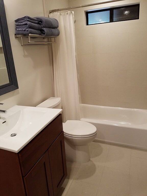 Ganze Wohnung, Eigener Eingang 1-Zimmer-Wohnung nahe dem Strand in einer ruhigen Nachbarschaft in Encinitas, San Diego County