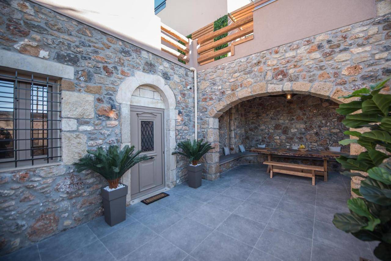 Cataphari Luxury Villa in Koutouloufari, Iraklio-Heraklio region