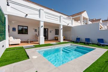 Finca for 4 People in Casares del Sol, Casares, Photo 2