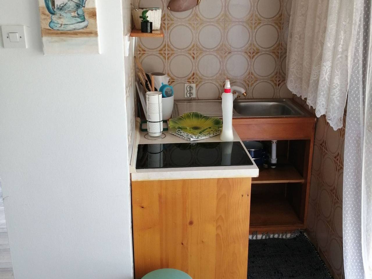 Ganze Wohnung, One Bedroom Apartment with Terrace in Jablanac, Naturpark Velebit