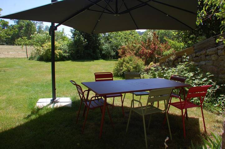 Gîte pour 6 personnes, avec Jardin et Vue à Saint-Romain (Puy-de-Dôme) - 2