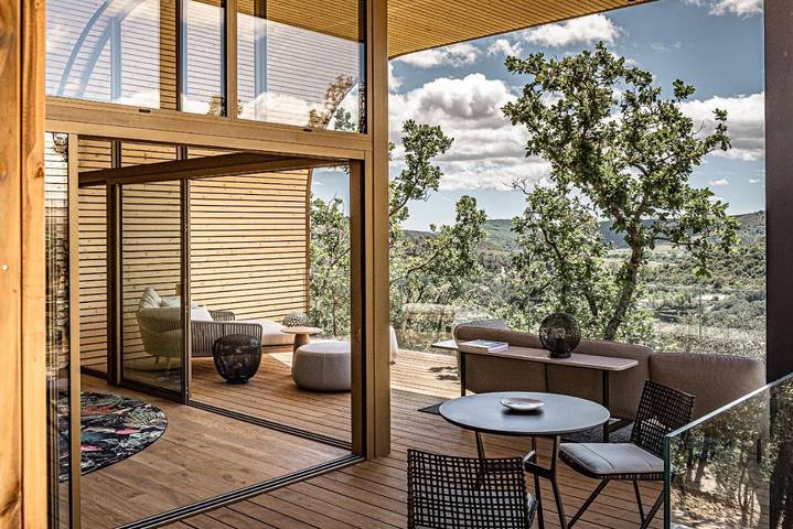 Location de vacances pour 2 personnes, avec vue ainsi que terrasse et piscine à Cabrières (Hérault) - 2