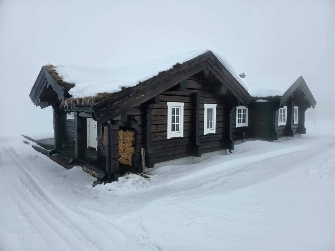 Beautiful classic cabin with sauna and hot tub in Trysil 