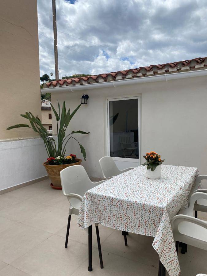 Location de vacances pour 7 personnes, avec terrasse et vue, animaux acceptés à Bolulla - 3