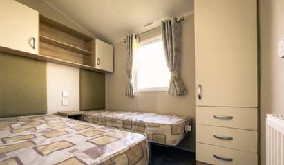 Chalet for 8 People in Ingoldmells, Lincolnshire, Photo 3