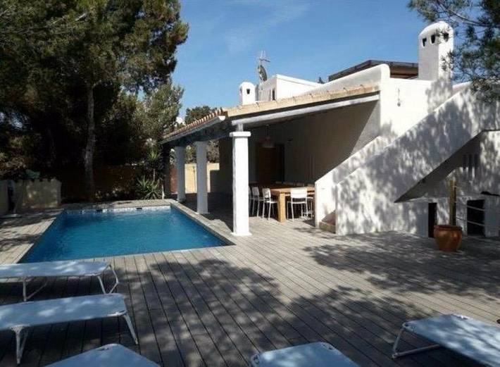 Villa para 6 pessoas, com jardim e piscina e ainda terraço and vista em Formentera