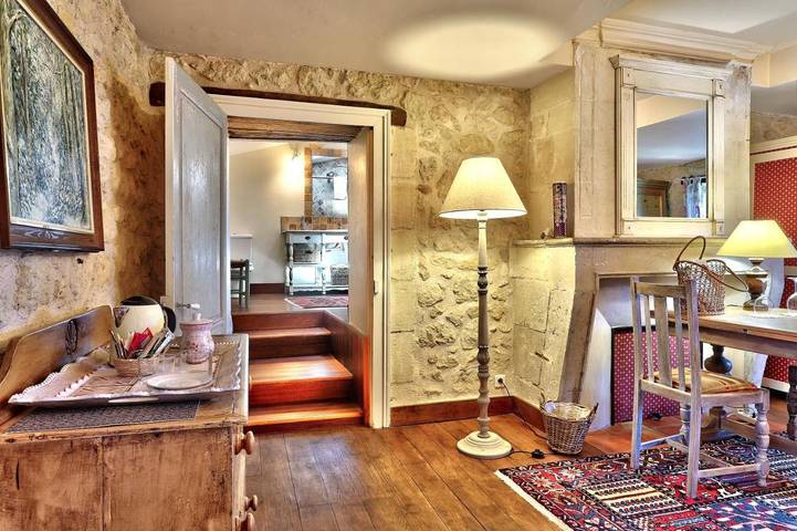 Location de vacances pour 2 personnes, avec vue ainsi que terrasse et jardin à Saint-Michel-de-Fronsac - 2