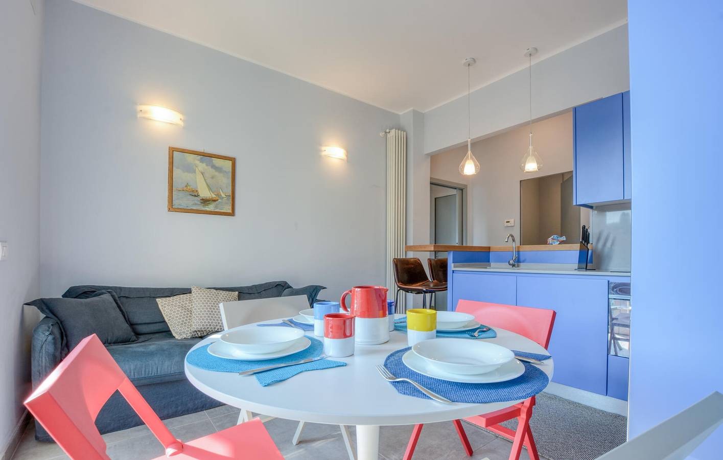 Ganze Ferienwohnung, Appartement am Meer mit Garage und Terrasse 2 km vom Strand Pomaro entfernt in Zoagli, Riviera di Levante