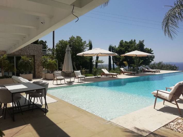 Ferienhaus für 6 Personen, mit Balkon/Terrasse und Garten sowie Pool