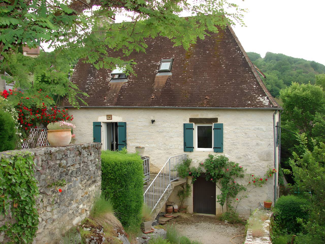 Casa vacacional «La Vallée de l’Ouysse 5»: vistas a la montaña, Wi-Fi y aire acondicionado in Lacave, Parque Natural Regional Causses du Quercy
