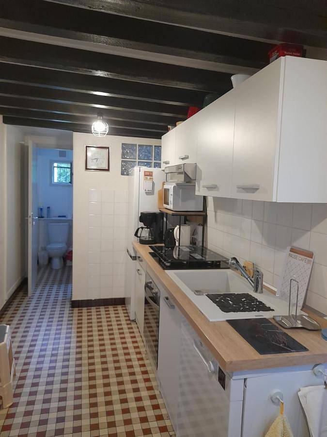 Three-Bedroom House in Thiel-sur-Acolin, Allier