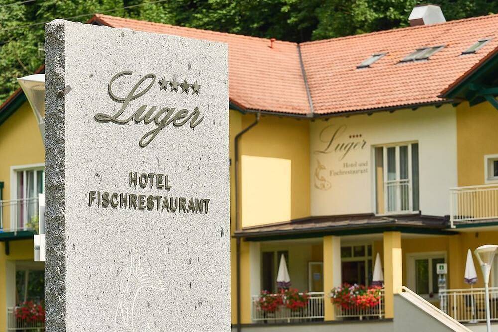 Family nest - Gasthof-Pension Luger - on the Danube cycle path, Donausteig in Neustift im Mühlkreis, Upper Austria