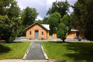 Gîte pour 4 personnes, avec terrasse et jardin à La Brède