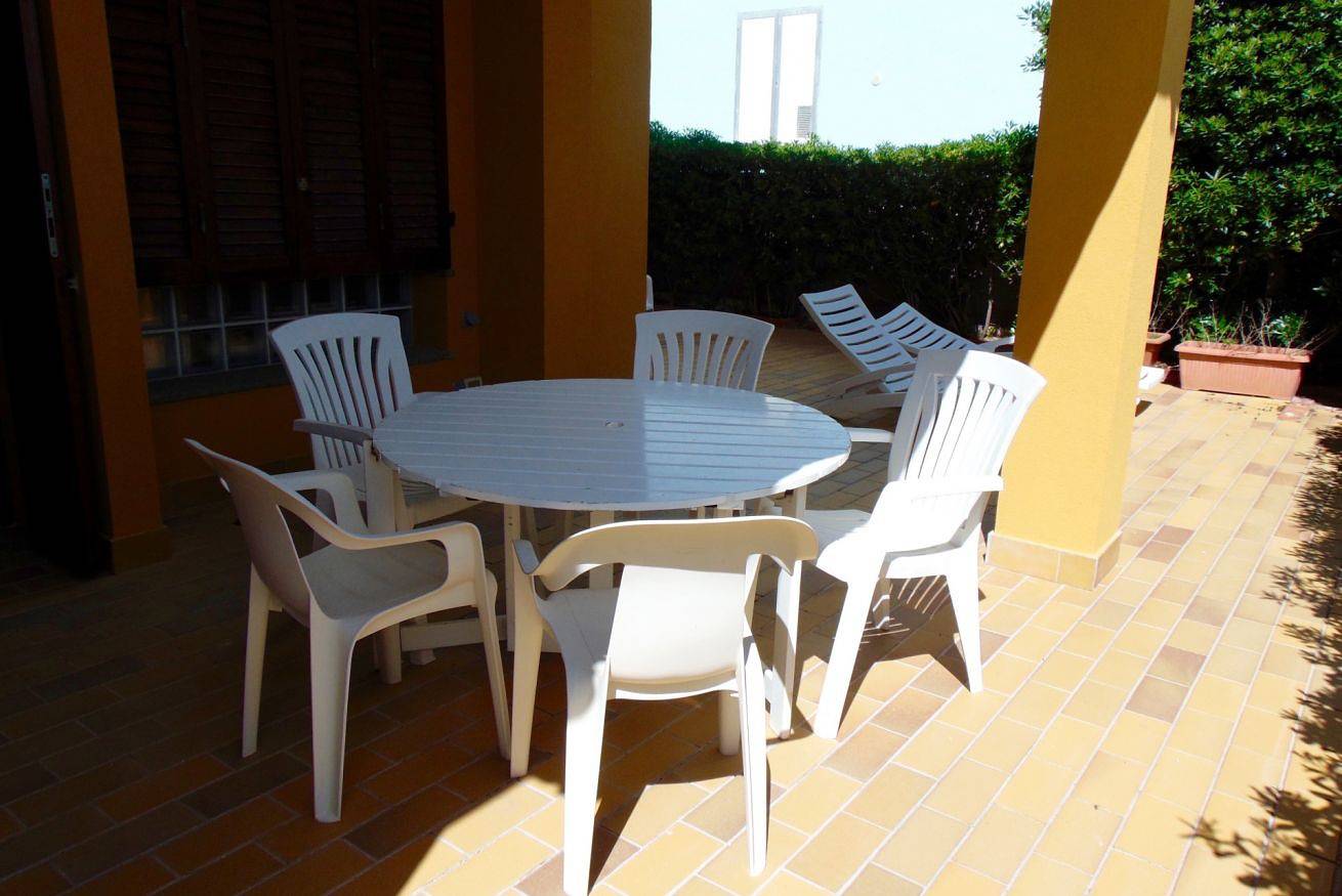 Entire apartment, M248 - Marcelli, small villa facing the sea in Marcelli, Riviera del Conero