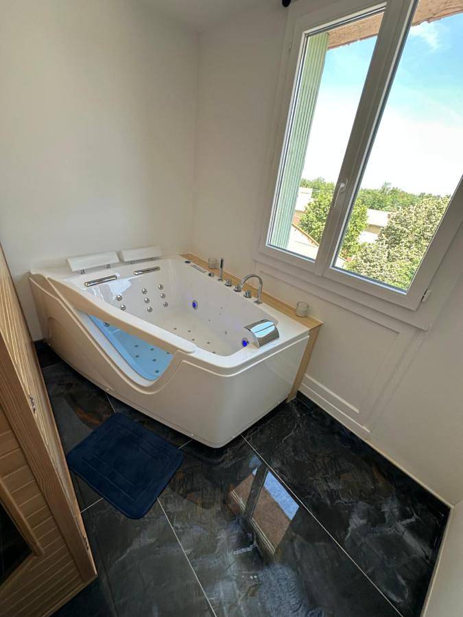 Appartement entier, Ó maestro home in Le Pontet, Vaucluse