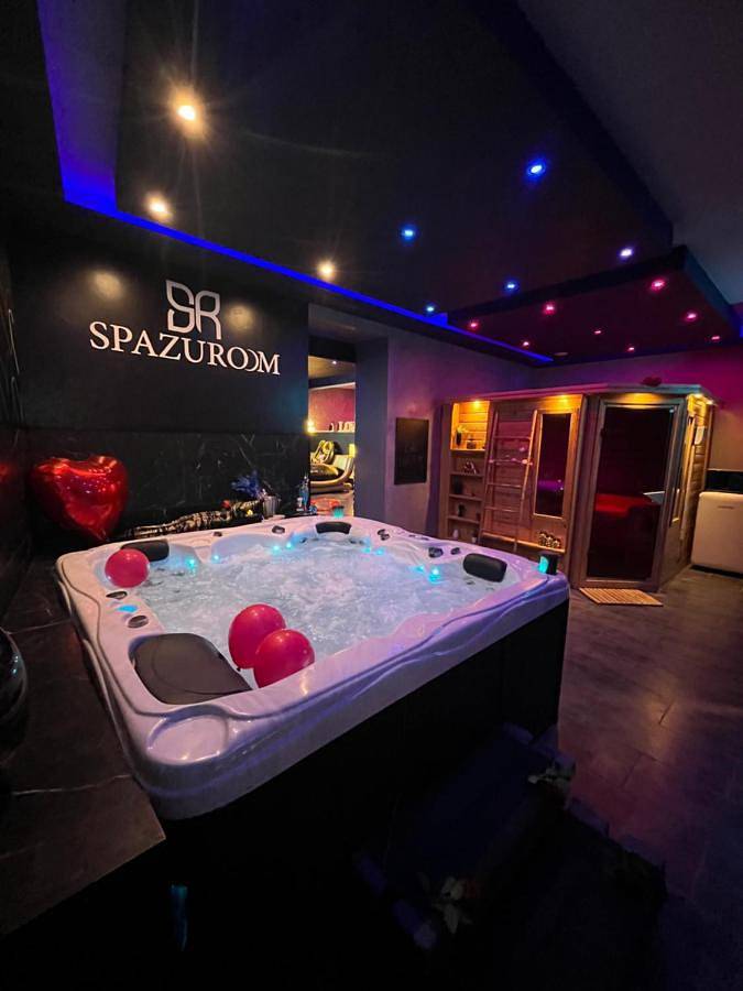 Appartement entier, Spazuroom Luxury Suite in Mouscron, Hainaut