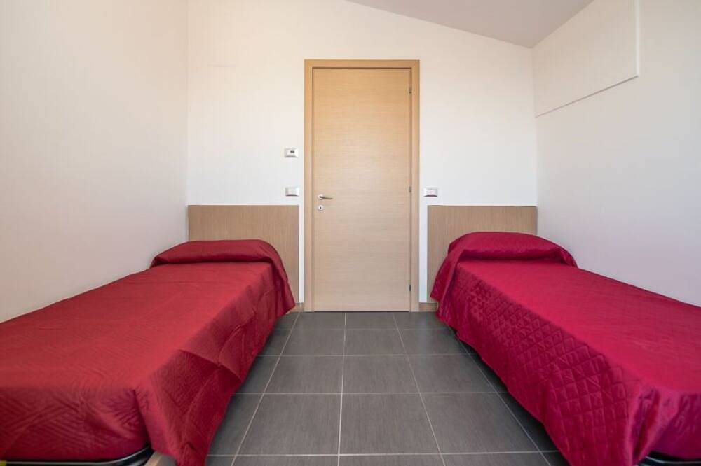 Geheel appartement, Gezellig appartement voor 6 personen met Wifi, airco, Tv, balkon en huisdieren toegestaan in Martinsicuro, Provincie Teramo