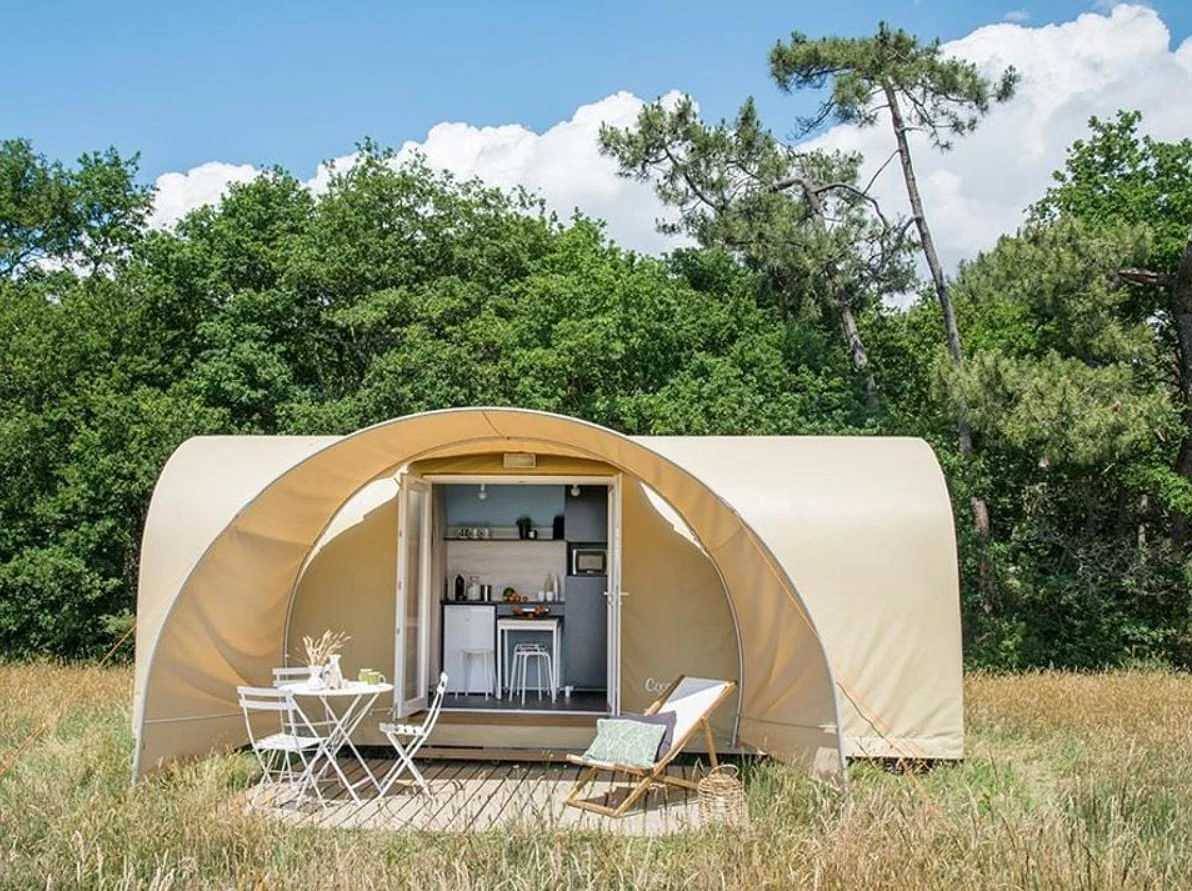 Tente pour 4 Personnes dans Lons-le-Saunier, Jura