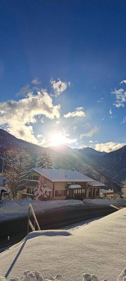 Chambre d’hôte pour 2 personnes, avec jardin et vue dans Valais