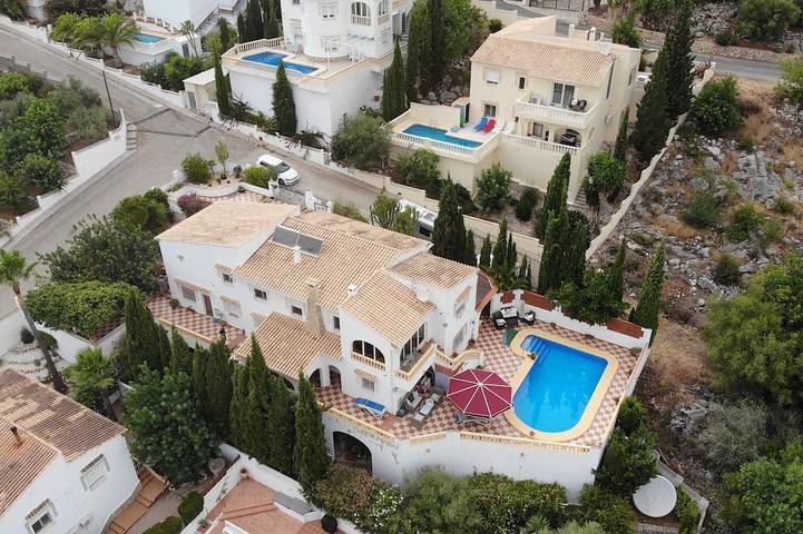 Villa für 6 Personen, mit Whirlpool und Sauna sowie Garten und Terrasse, mit Haustier - 1
