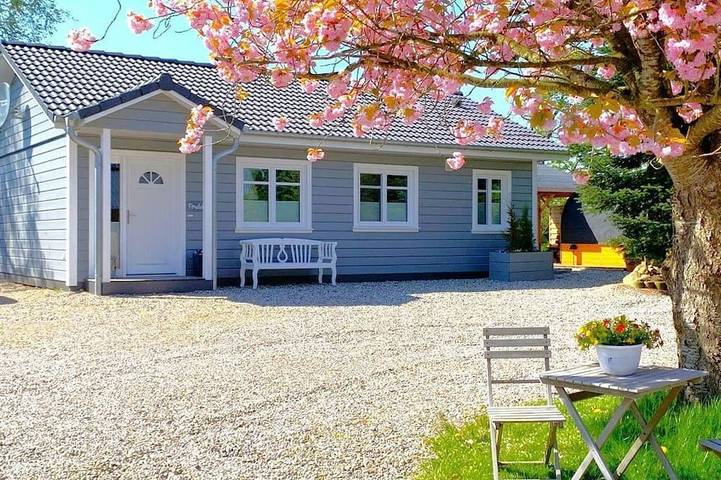 Ferienhaus für 4 Personen, mit Garten und Sauna sowie Terrasse