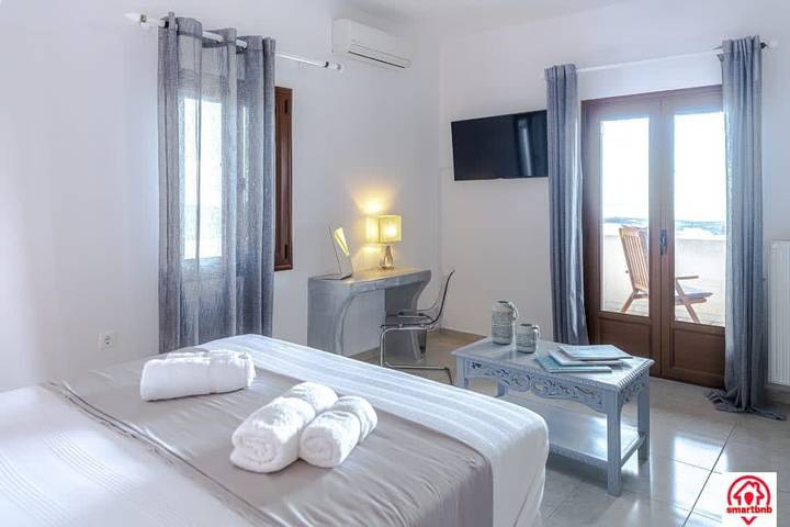 Gîte pour 4 personnes, avec balcon/terrasse à Megalochori - 2