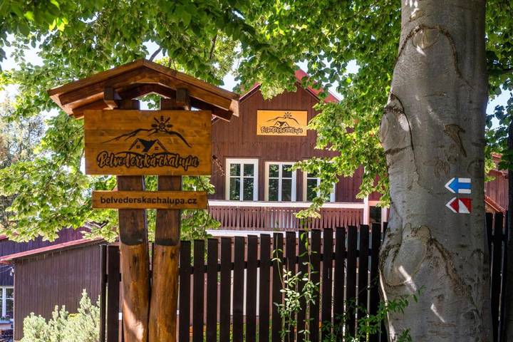Vakantiewoning voor 48 personen, met uitzicht en tuin in Bohemer Woud