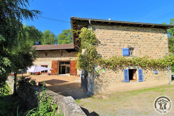 Le Moulin in Saint-Bonnet-des-Bruyères, Villefranche-sur-Saône region