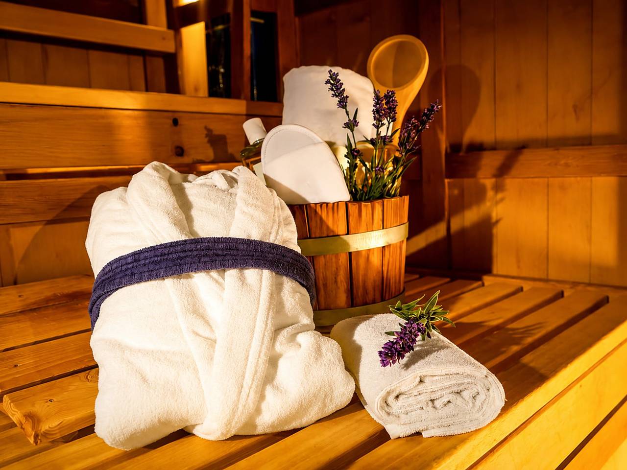 Ganze Wohnung, Dorint der Kongresshalle – Sunday Hotel – Deluxe-Zimmer in Augsburg, Bayerisch Schwaben