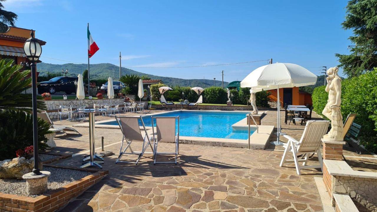 Basic Double Room in Tivoli, Provincia di Roma