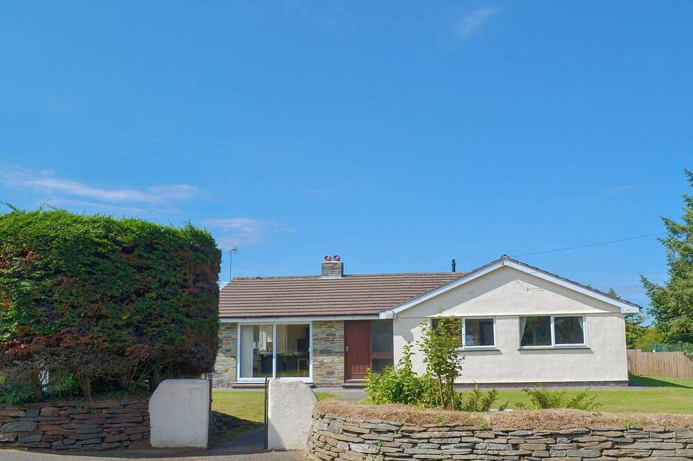Cottage for 8 People in Cornwall