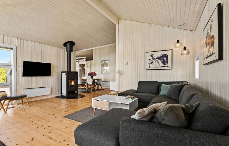 Ferienhaus für 10 Personen mit Whirlpool in Følle Strand, Djursland