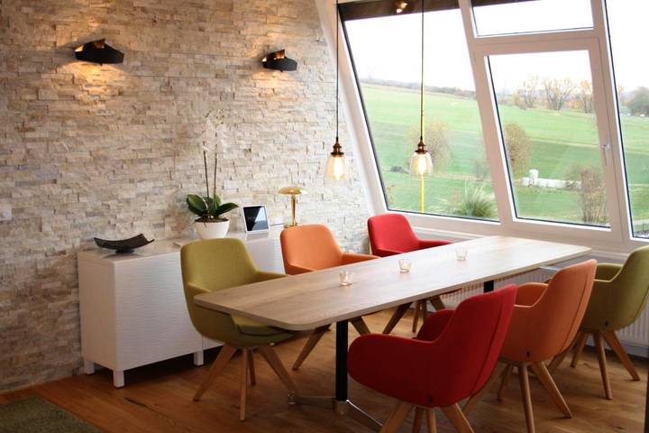 Gîte pour 2 personnes, avec vue ainsi que terrasse et piscine dans Gottingen