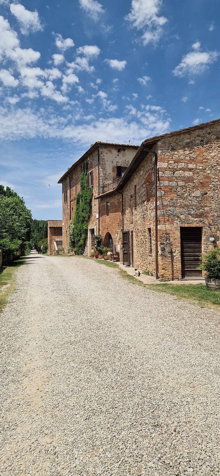 Ganze Wohnung, Ferienwohnung 'Giardino Su Siena' mit Bergblick, Gemeinschaftsgarten und Wi-Fi in Monteroni d'Arbia, Siena Provinz