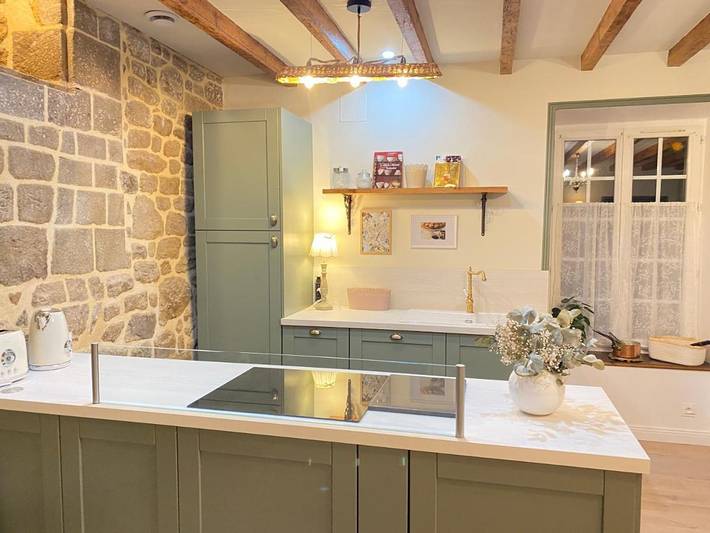 Gîte pour 2 personnes, avec jardin et jacuzzi à Montviron - 4