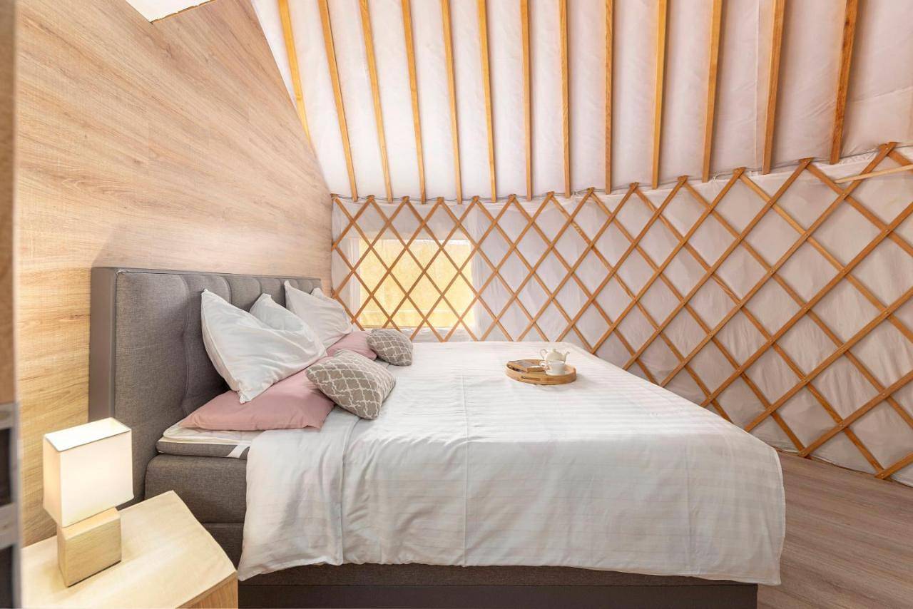 Tent with Round Bed in Piran, Slovene Riviera