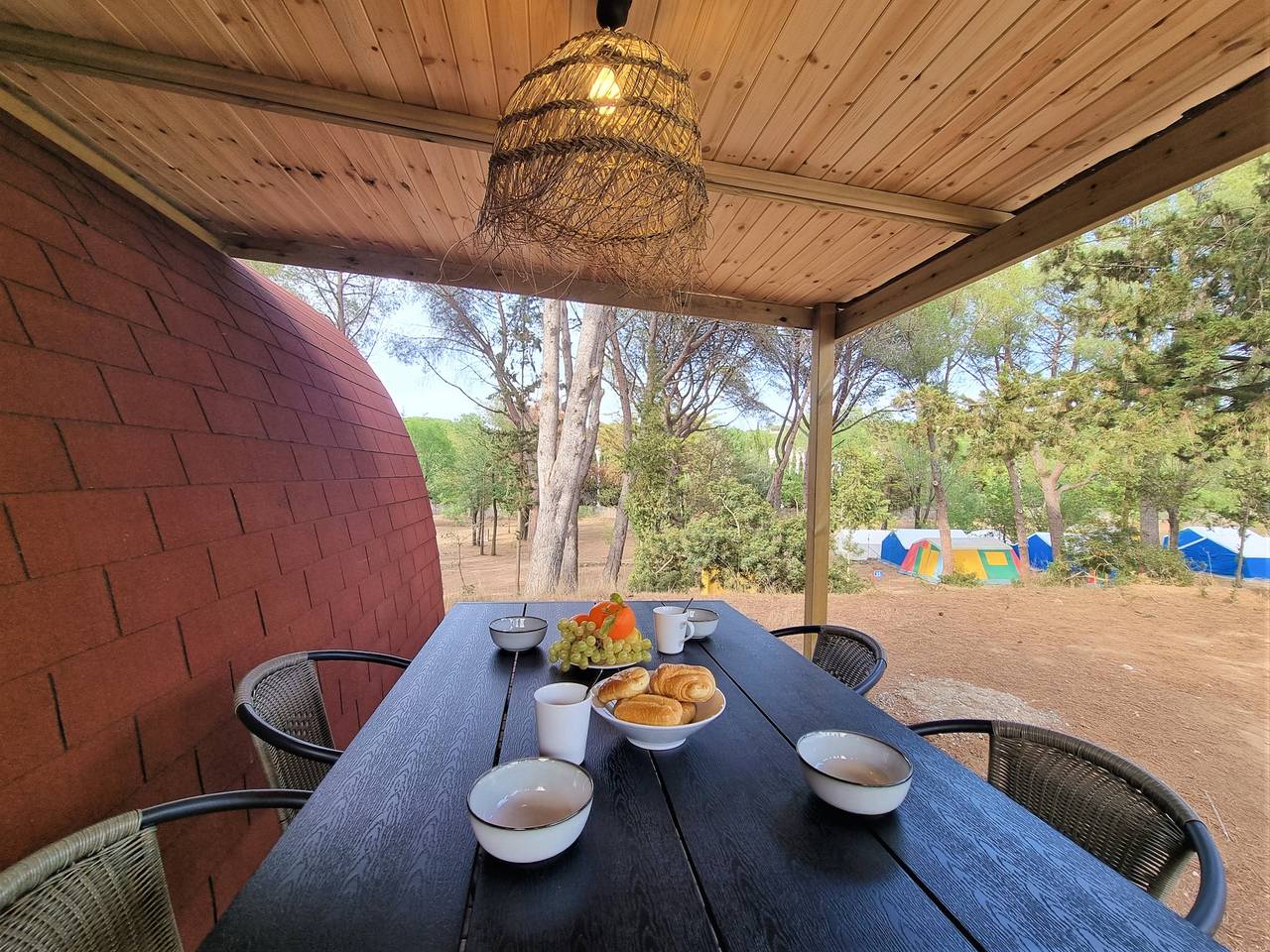 Nomad Paraiso in l'Escala, Oberampurien