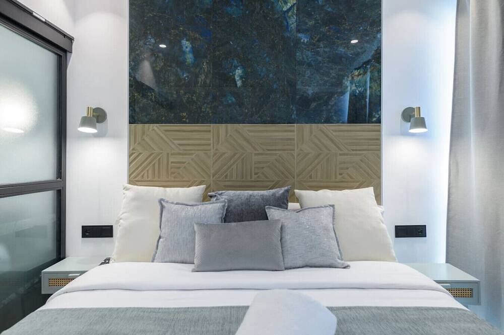 Entire apartment, Deluxe Sol, by Monaro 1Br 1Bth Exterior. in Centro (Madrid), Madrid