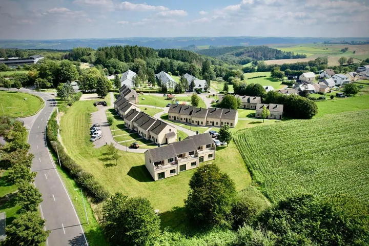 Ferienhaus für 2 Personen, mit Garten und Sauna sowie Pool - 1