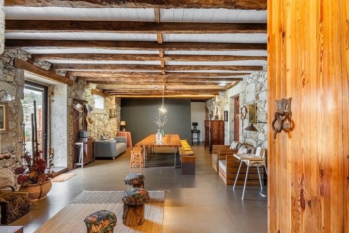 Location de vacances pour 12 personnes, avec jardin dans Marinhas - 4