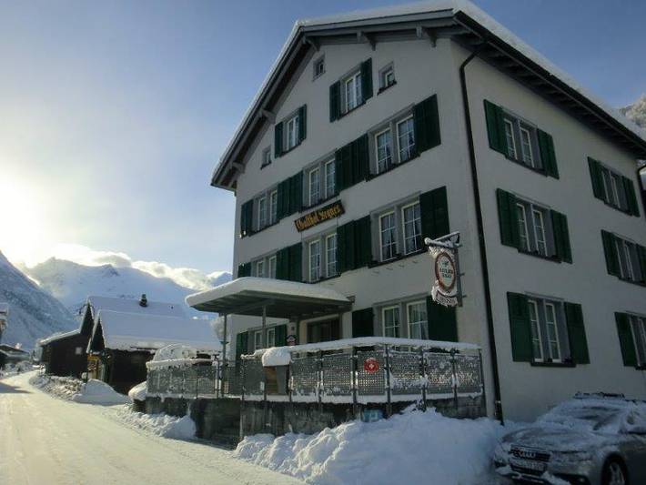 Hotel Segnes - Vierbettzimmer in Elm GL, Glarus Süd