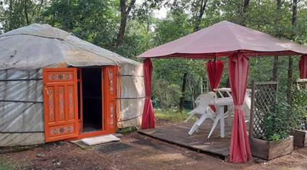 Tente pour 4 personnes, avec bassin pour enfant dans le Lot-et-Garonne