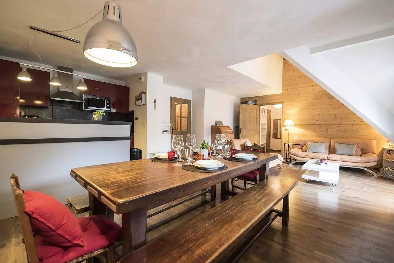 Entire apartment, Apartment 10 people Saint Lary Village in Saint-Lary-Soulan, Pyrenees National Park