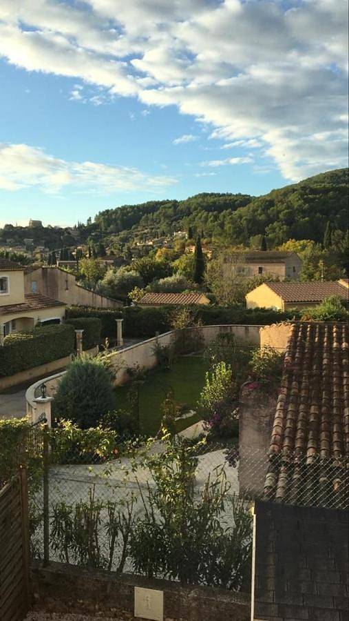 Casa de vacaciones para 5 personas, con jardín además de terraza y vistas - 1